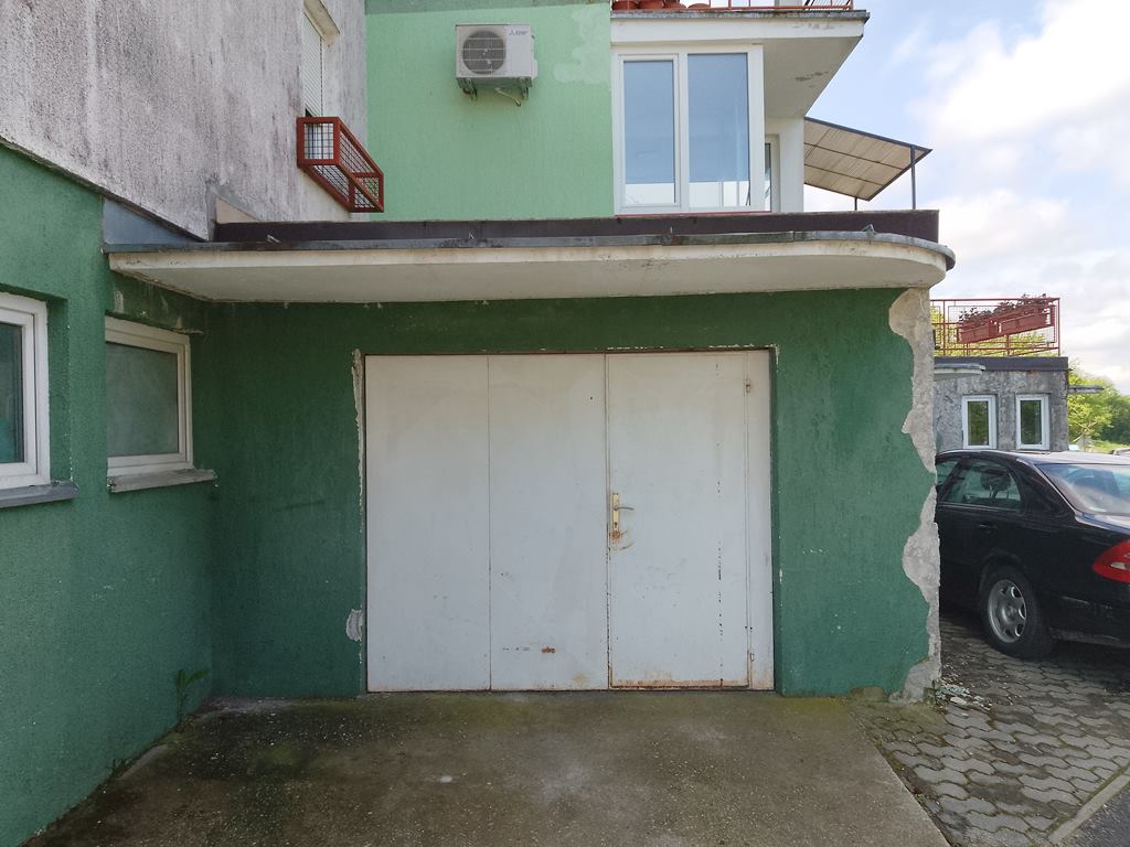 Poslovni prostor – CRES