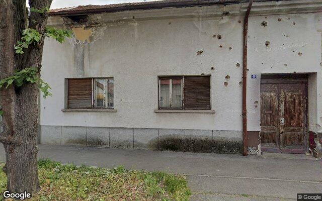 Kuća, Dvorište – Slavonski Brod