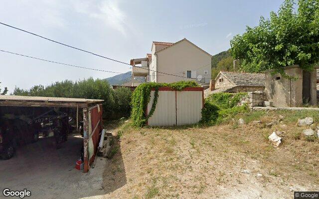 Kuća, Dvorište, Zemljište – Bol