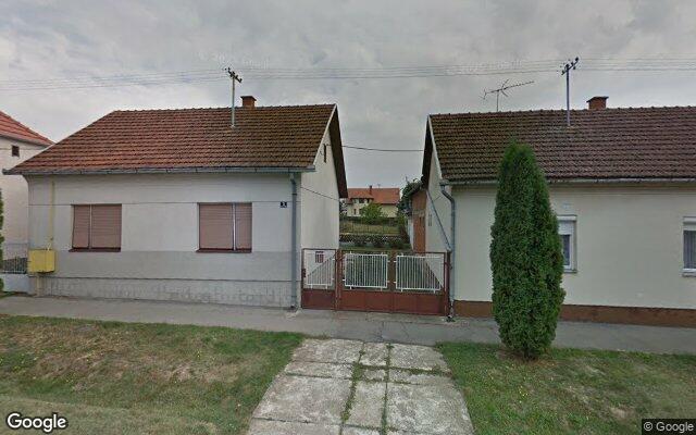 Kuća, Dvorište, Zgrada – Belišće